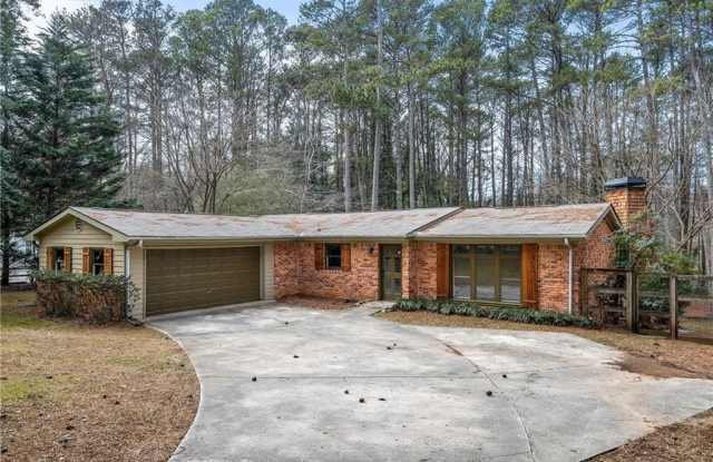 2468 Ridgeway Drive photos photos