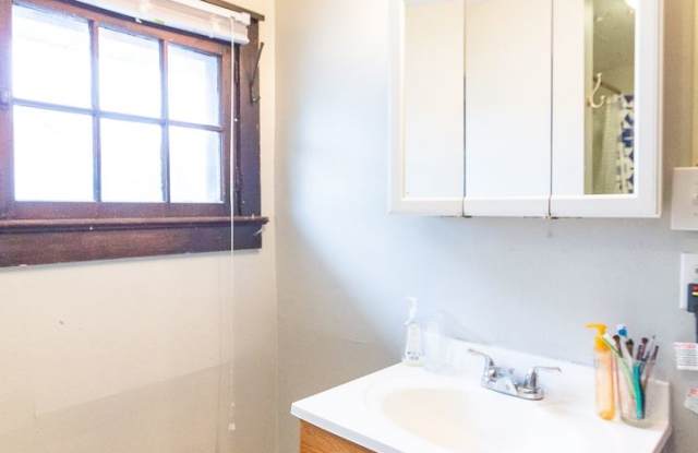 Close to Campus photos photos