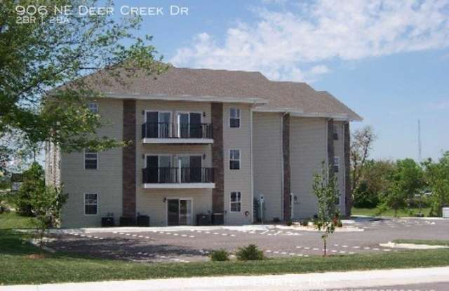 906 NE Deer Creek Dr - 906 Northeast Deer Creek Drive, Grain Valley, MO 64029