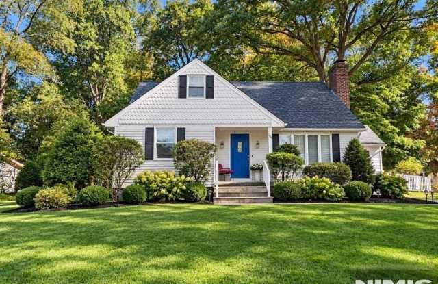 160 Spring Valley Road Gallery 1