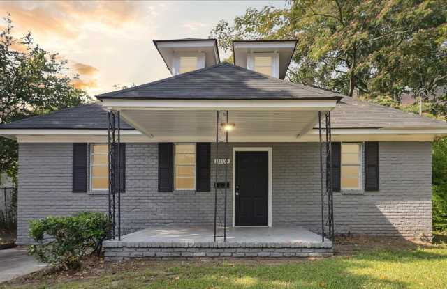 Huge East Savannah 4BR/2BA House For Rent photos photos