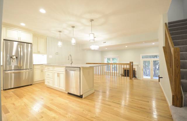 4844 Cloister Drive Gallery 2