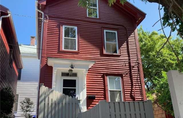 81 Sheldon Street Gallery 1