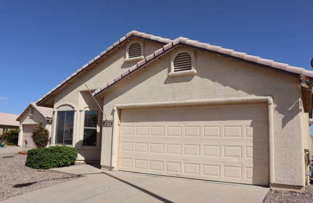 Chaparral Village - 4758 Calle Albuquerque, Sierra Vista, AZ 85635