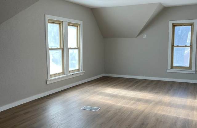 4 Bedroom Updated house!! photos photos