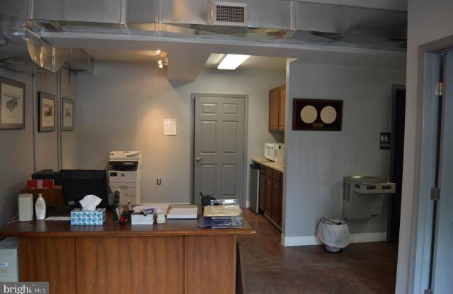 308 CRAIN Highway N Gallery 4