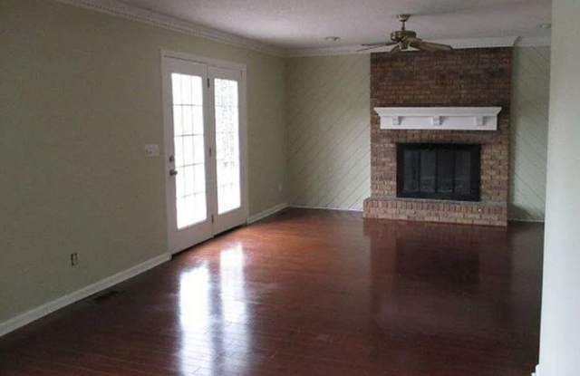 Beautiful 3Bed/2Bath Gallery 3