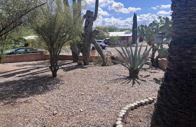 4039 N Park Avenue photos photos