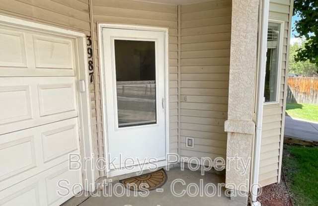 3987 Aspen Leaf Pt Gallery 3