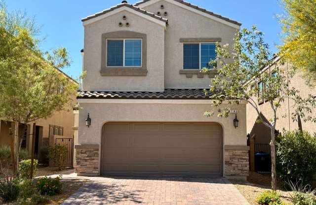 3 BED 2.5 BATH 2 CAR GARAGE HOME w/ LOFT  BACKYARD. FEAT COMMUNITY POOL, SPA  PLAYGROUND photos photos