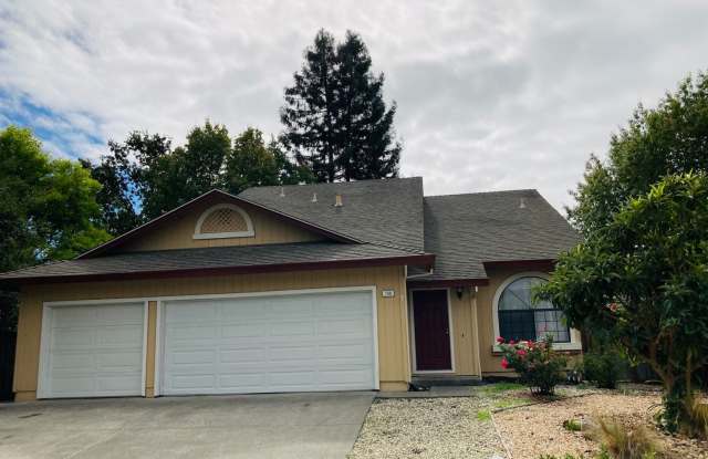 **Your Home in Windsor!!** - 108 Jutta Way, Windsor, CA 95492
