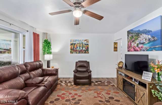 Great location in 55+ community! Gallery 3