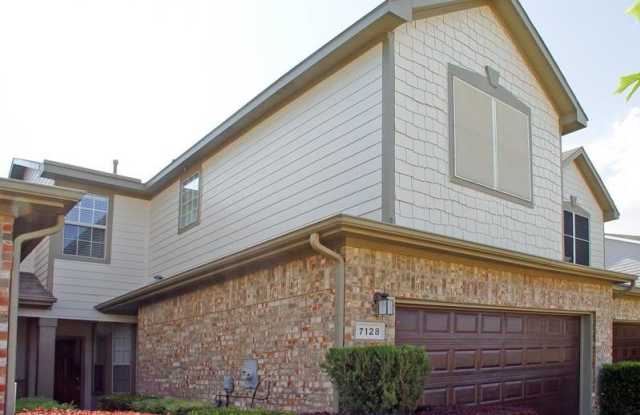 7128 Wolfemont Lane Gallery 2