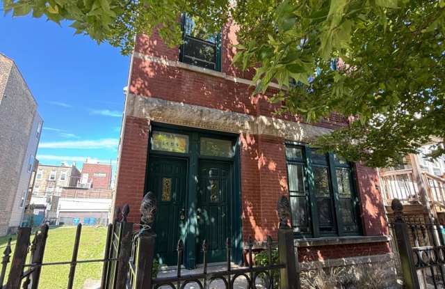 1454 W Ohio Gallery 4