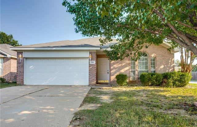 3541 Cripple Creek Trail - 3541 Cripple Creek Trail, Fort Worth, TX 76262