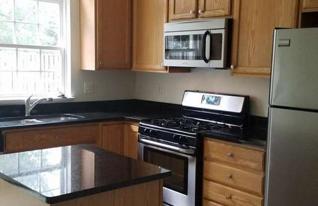 12515 SELKIRK CIRCLE Gallery 4