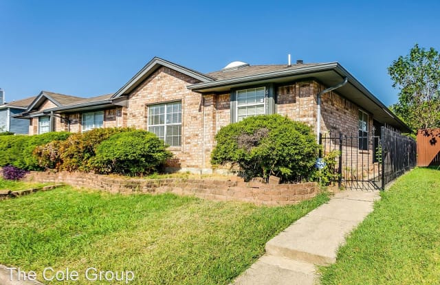 6422 Valleybrooke Ct - 6422 Valleybrooke Court, Arlington, TX 76001