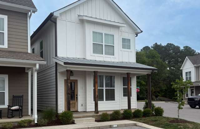 Spacious 4-Bedroom Townhome on Allison Way with Pool Access Near TTU photos photos Spacious 4-Bedroom Townhome on Allison Way with Pool Access Near TTU photos photos