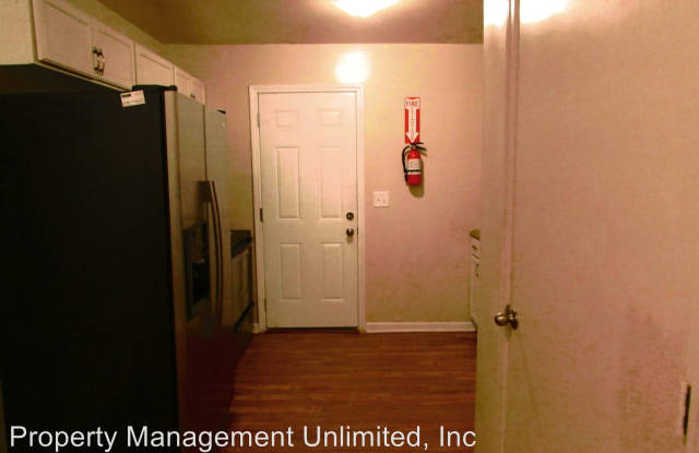 5919 Lone Oak Drive Gallery 3