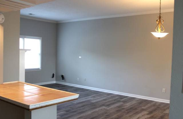 2 bed, 1.5 bath townhome in Helena with fenced yard Gallery 3