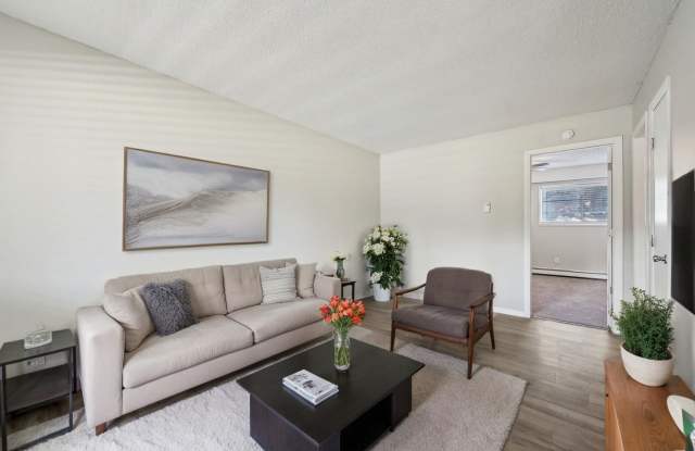 Pebble Creek Apartments Gallery 2