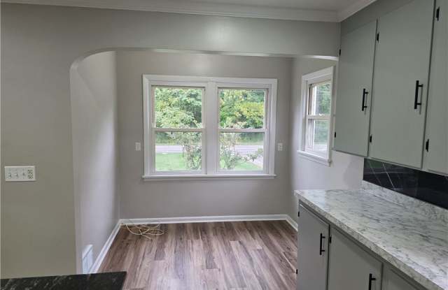 6831 Furnace Rd Gallery 2