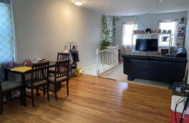 35-37 Hudson Avenue photos photos
