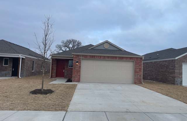 Modern Three Bedroom | Two Bath Home in Barberry Court - Pre-Leasing Now! Gallery 4
