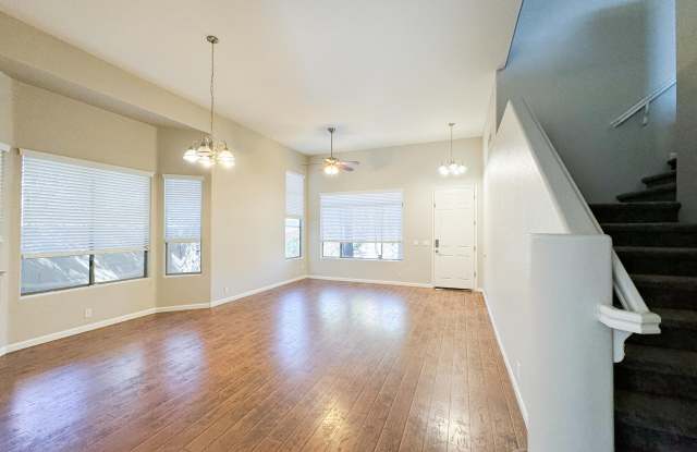 1655 E WASHINGTON Court Gallery 4