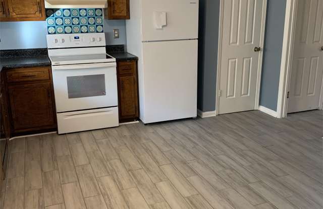 409 Patrick Henry Court - 1 Gallery 2