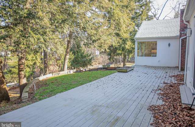 92 OVERBROOK DRIVE photos photos