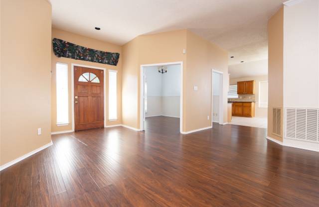 1207 Brook Drive Gallery 3
