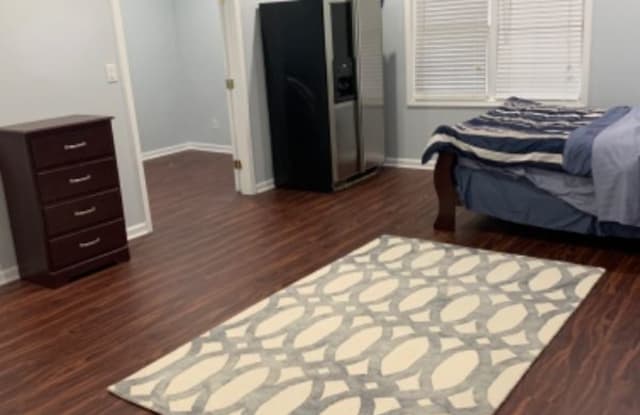 6433 Queens Court Trace - 6433 Queens Court Trce, Mableton, GA 30126