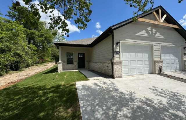 1219 S Austin Street photos photos