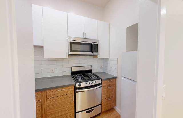 691 O'Farrell Gallery 3