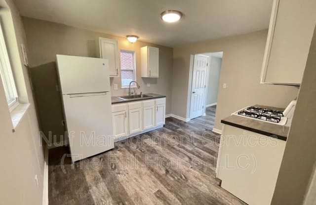 205 Charleston Drive - 205 Charleston Drive, Allegheny County, PA 15235