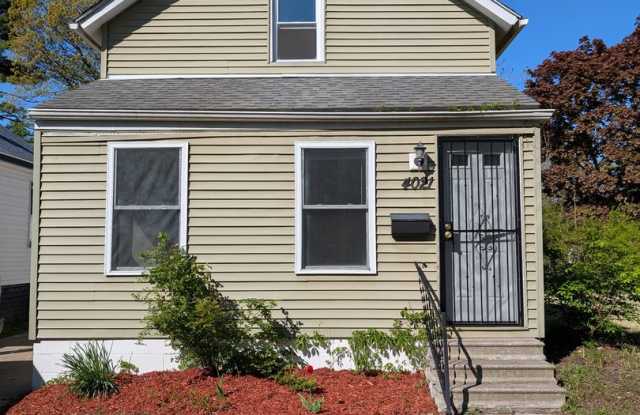 4021 Neff - 2 BEDS  1 BATH FOR RENT! W/ BONUS ROOM photos photos