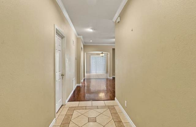 6106 Waxford BRK Gallery 4