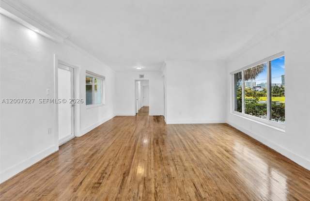 9200 E Bay Harbor Dr Gallery 2