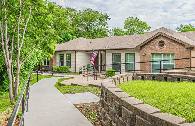 Park Manor 55+ Apartments Gallery 3