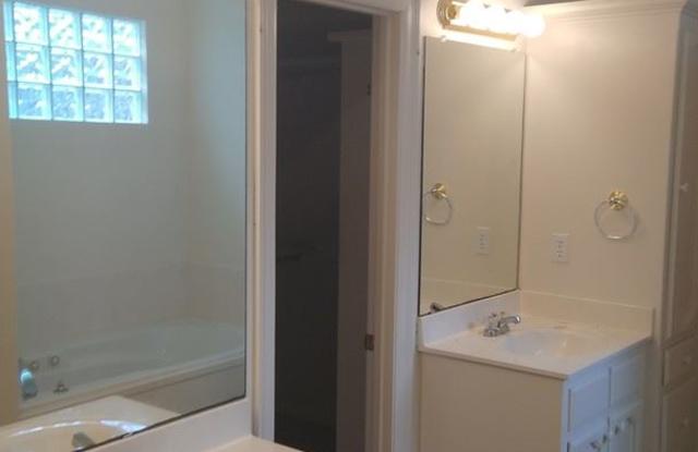 1771 O Brien Gallery 4