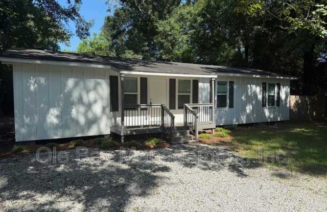3212 Riverside Dr photos photos