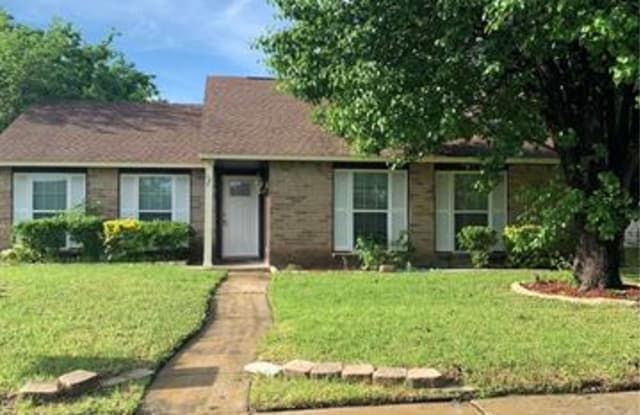 708 Camilla Lane - 708 Camilla Lane, Garland, TX 75040