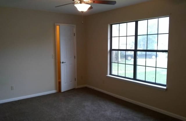 8642 Hammond Forest Dr Gallery 2