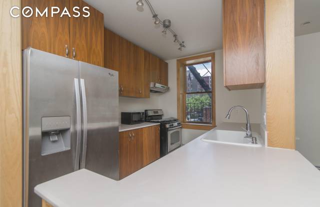 461 Lincoln Place Gallery 2