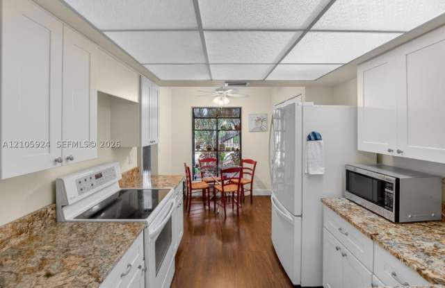 5021 Oak Hill Ln Gallery 3