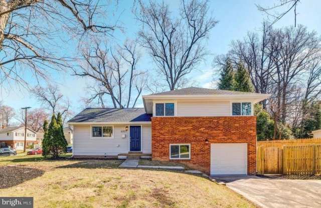 4207 WOODLAND Drive photos photos