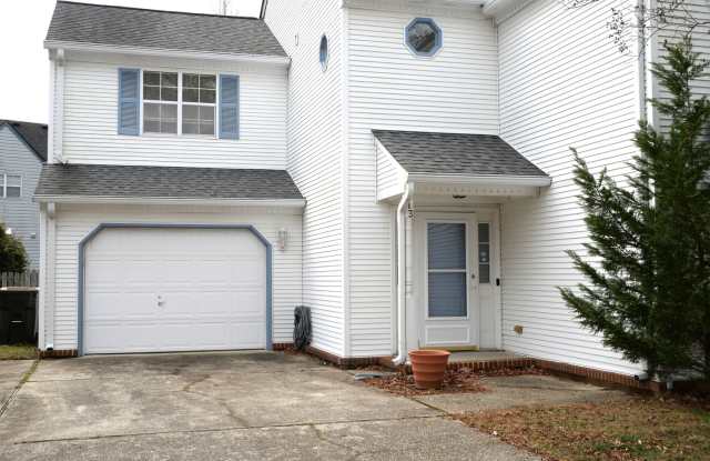 113 Amelia Ct. Yorktown, Va. 23693 photos photos