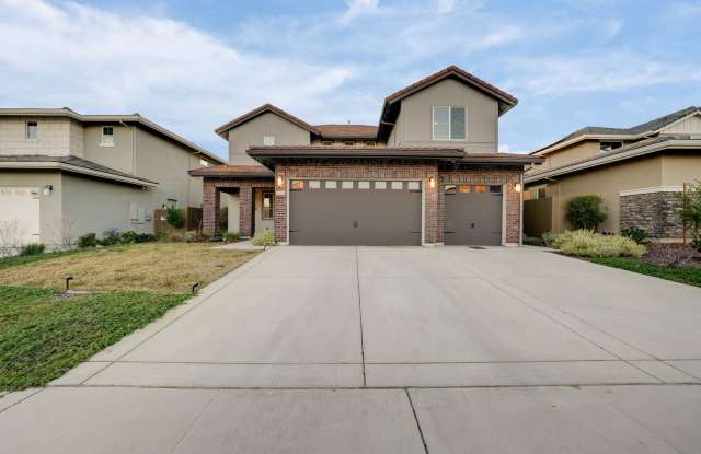 Luxury 4 Bedroom Home in Gated El Dorado Hills Community! photos photos