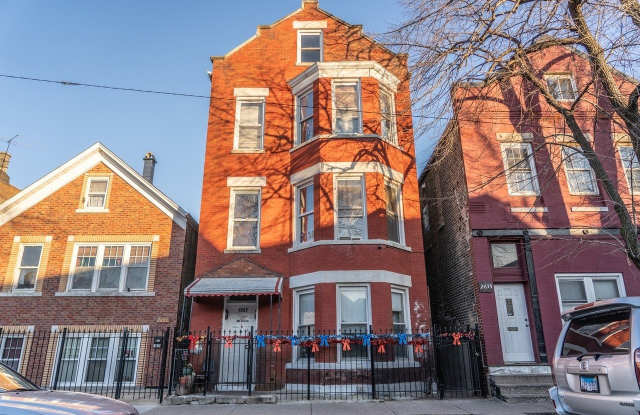 2633 S Christiana Avenue photos photos